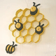 Поделка «Веселые пчелки в сотах»